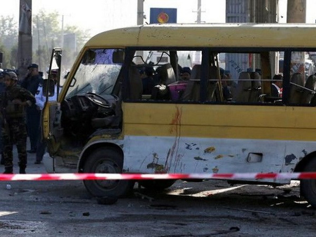 ເຫດວາງສະເບີດສະຫຼະຊີບດ້ວຍລົດໂອໂຕທີນອງເລືອດຢູ່ອາບການິດສະຖານ